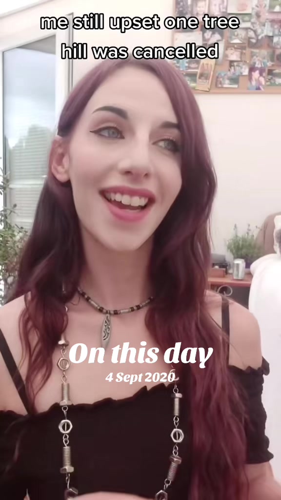 @AngelaFaux