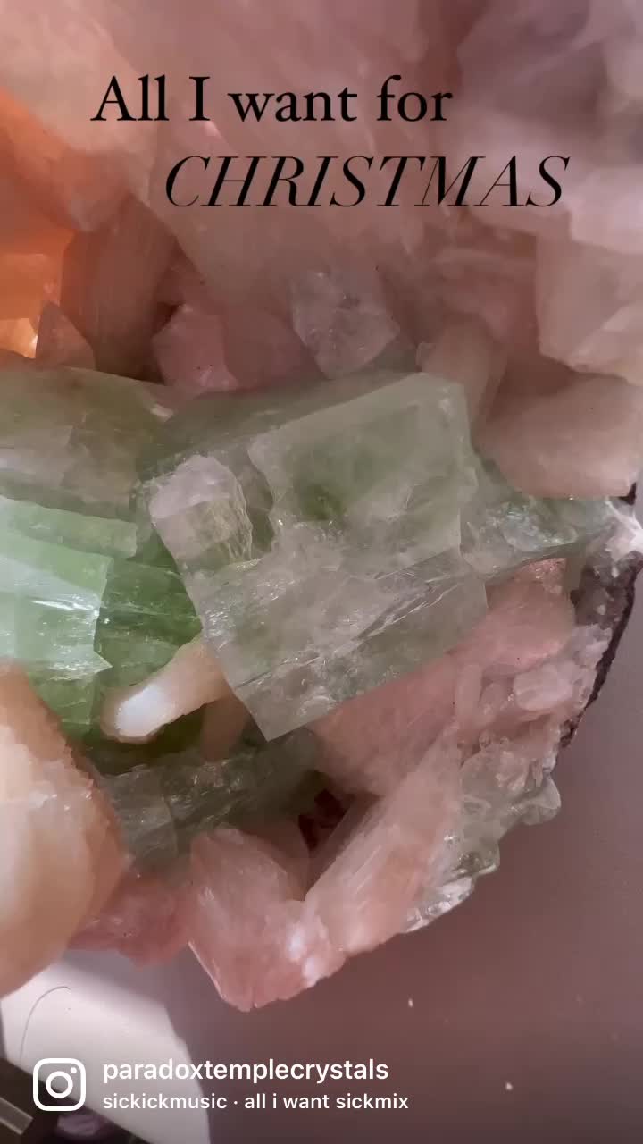 @Paradox Temple Crystals