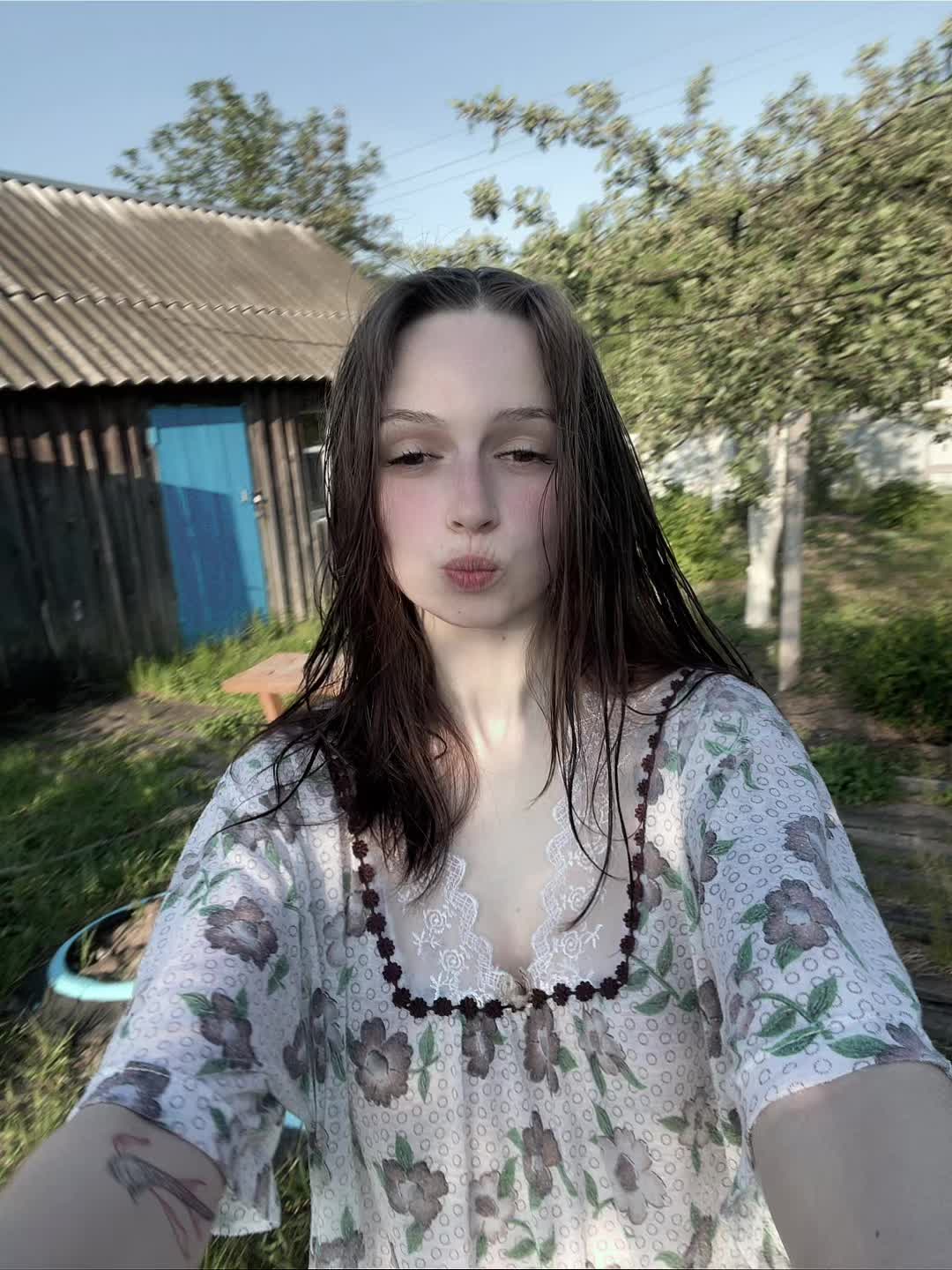 @тгк: грустная аня