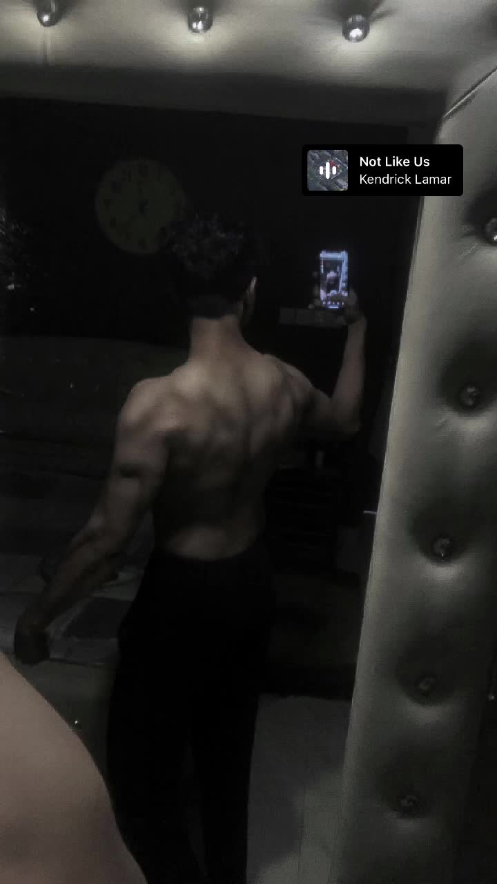 @Kowshik 7🖤🔥
