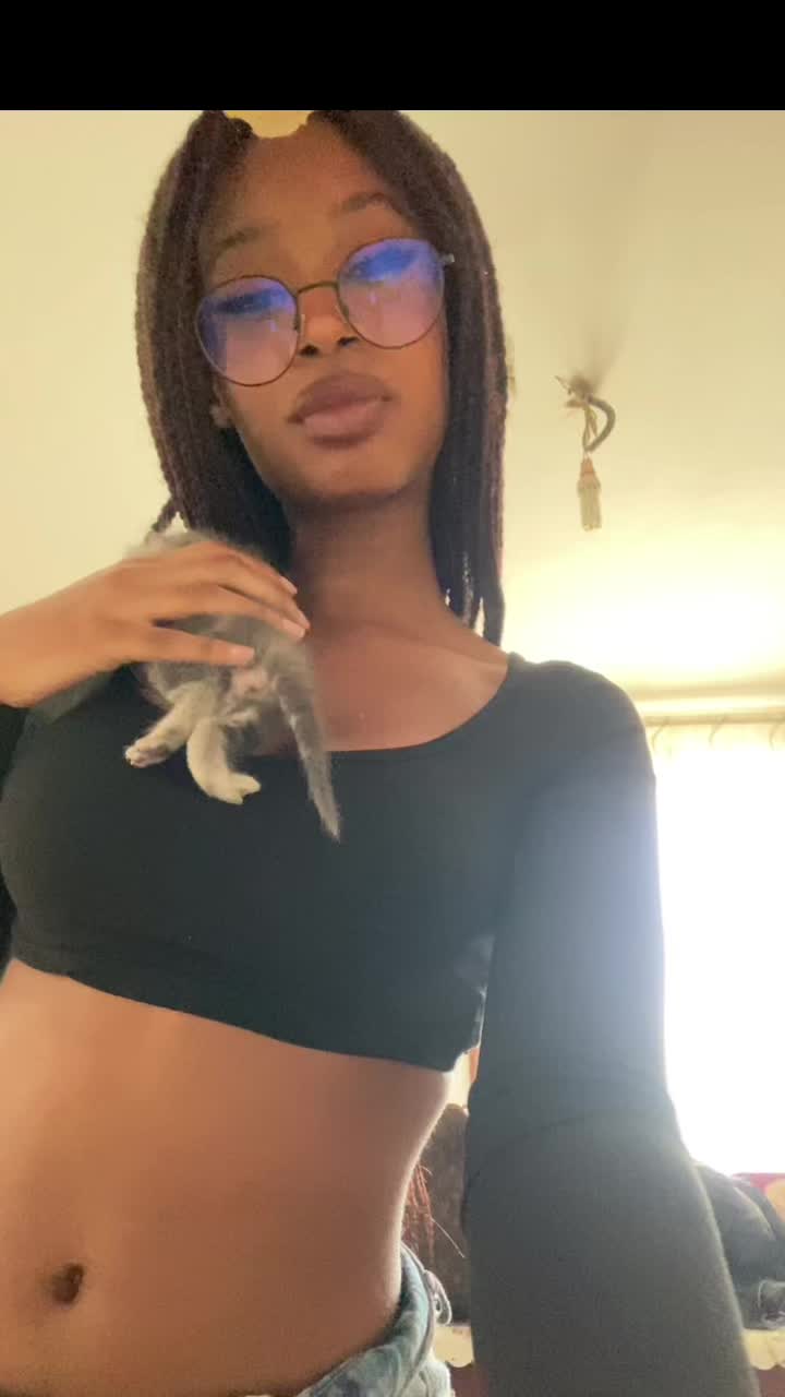 @Saretta🧛🏽🦇