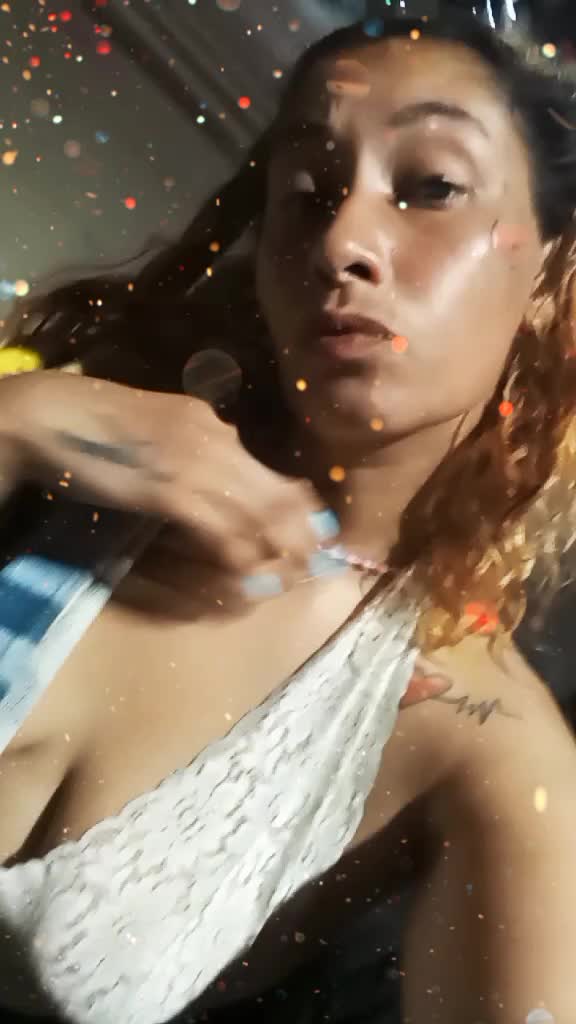 @ashleytalaavera