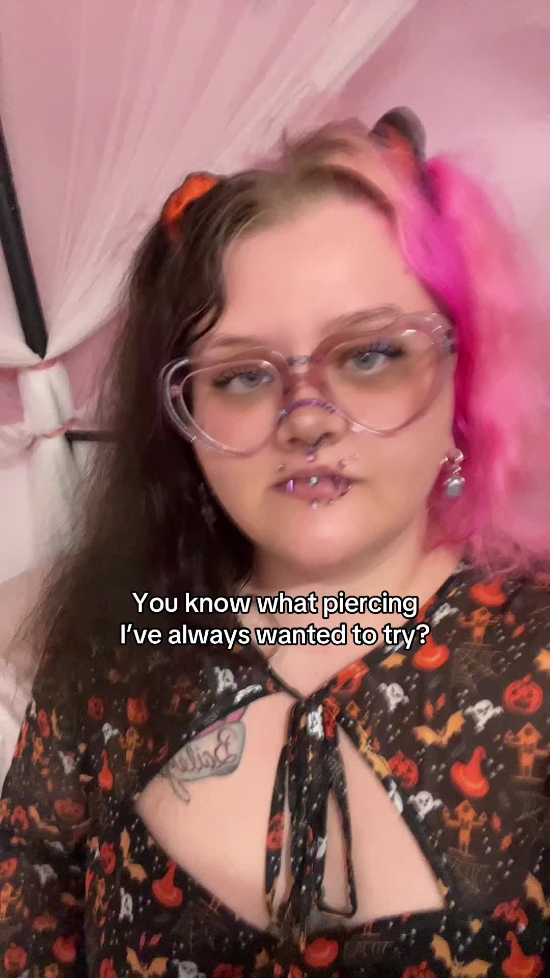 @Kit Cat🖤