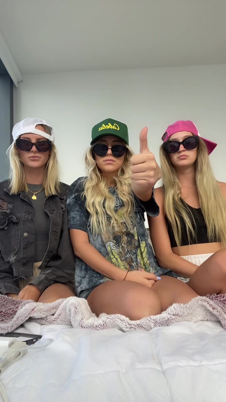 @3guysgirls