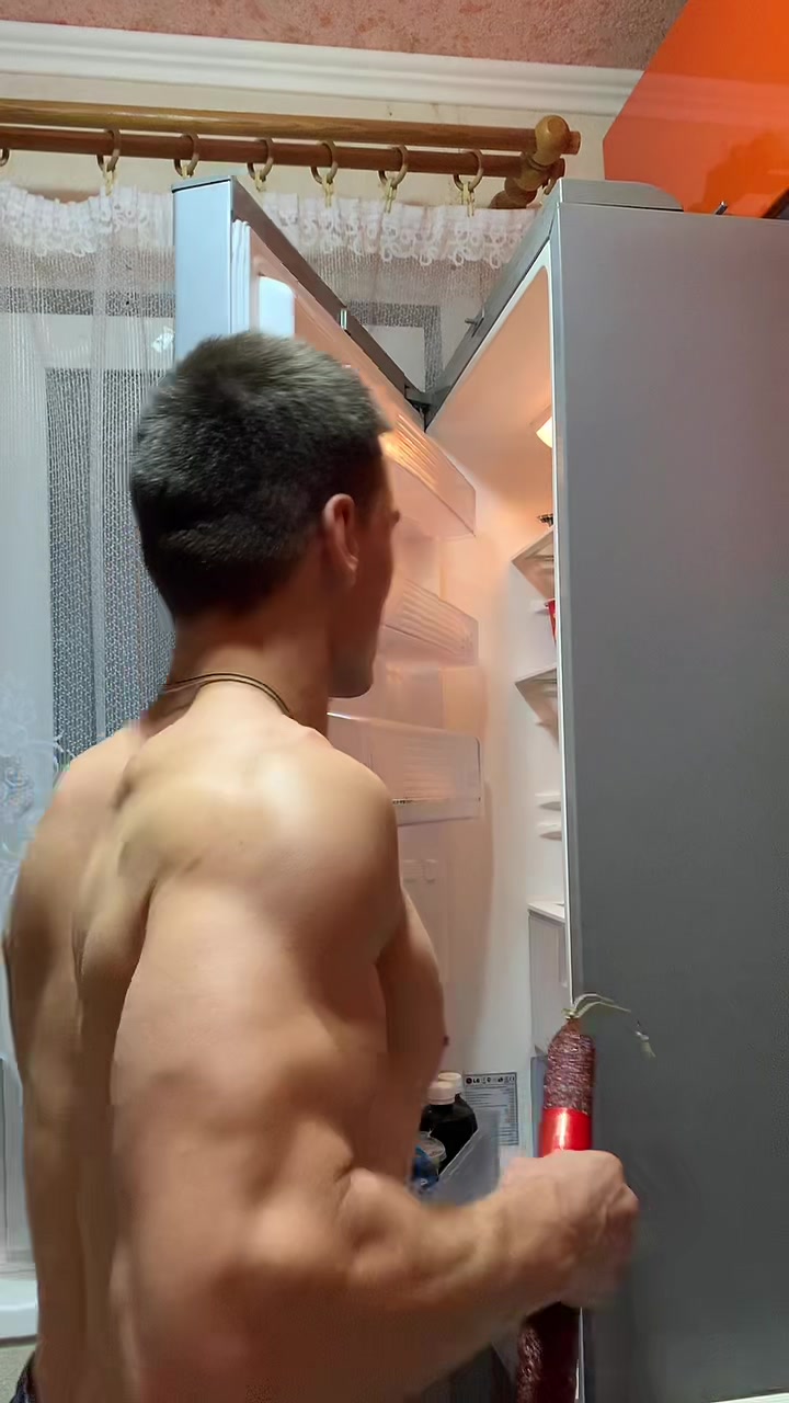 @StolyarovЫ