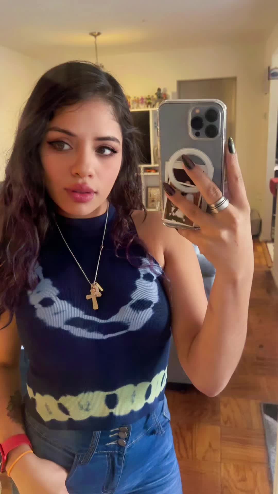 @yasminlashorty