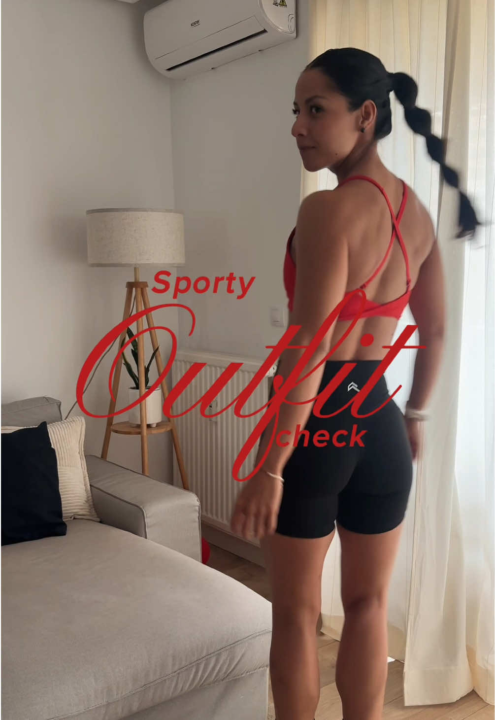 @Claudia Ayala
