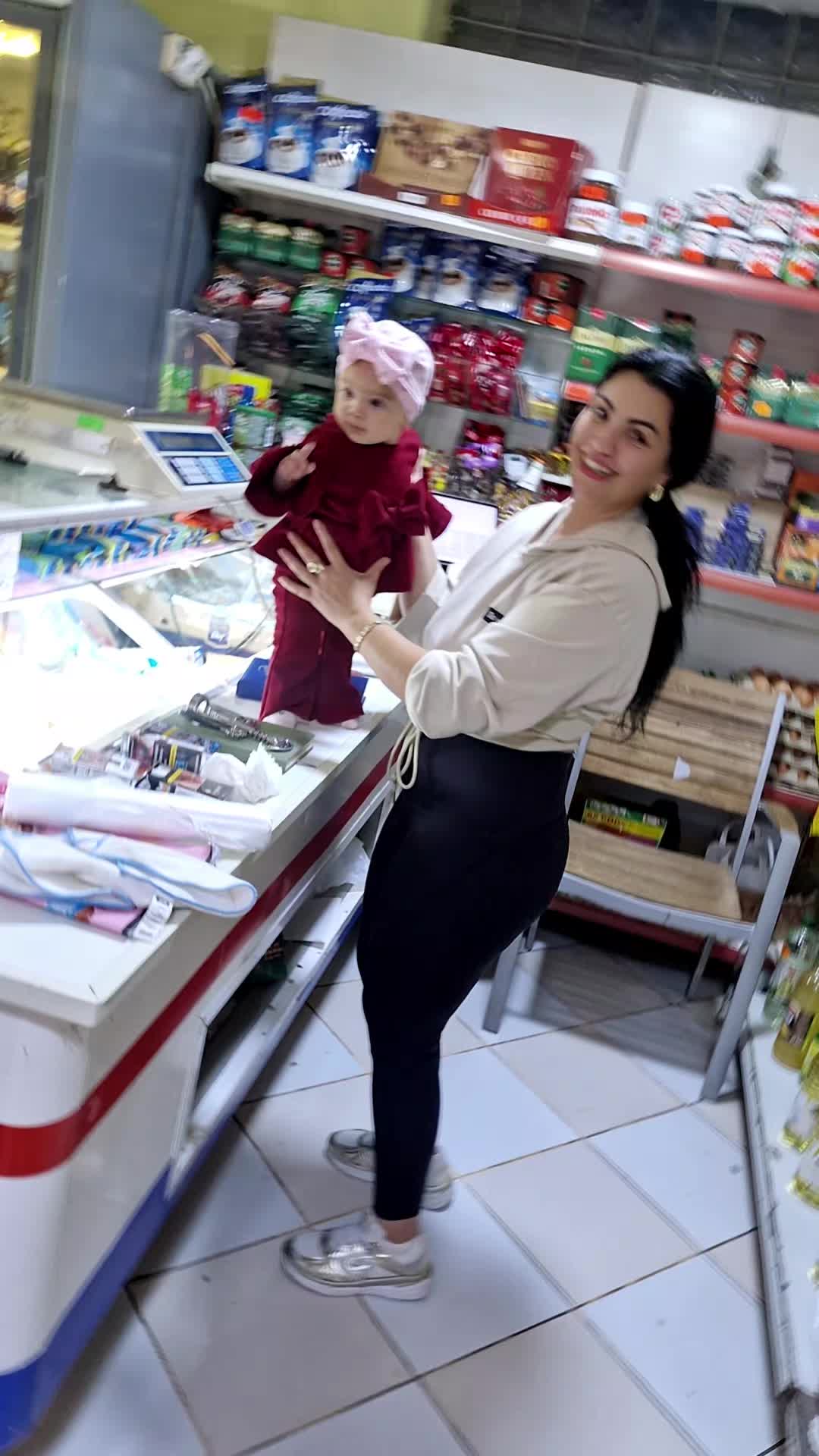 @manuelaapostolach