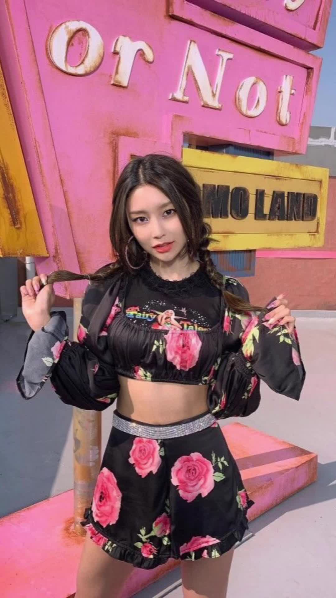 @🐰