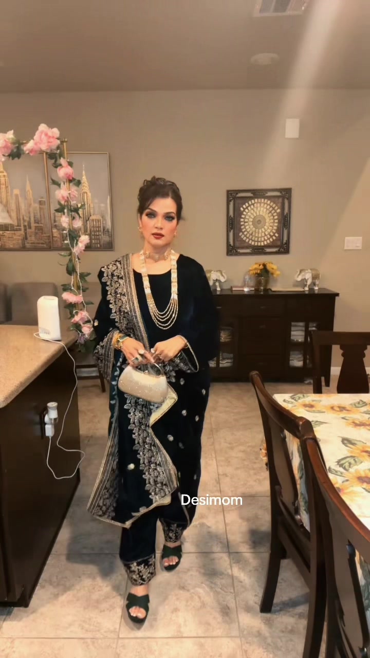 @Desimom-HosanAra❤️حُسن آرا