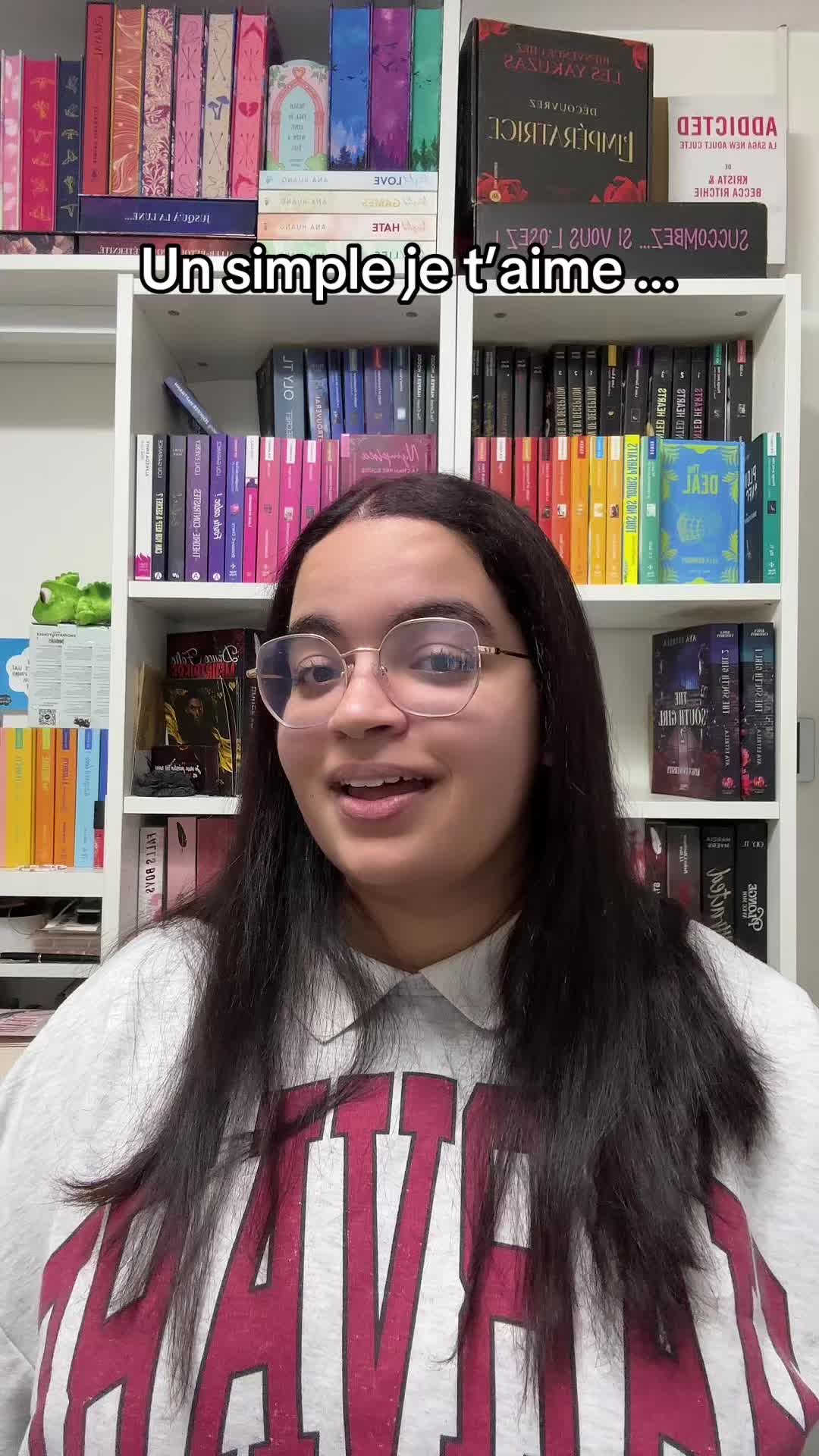 @tothe.moonandbook