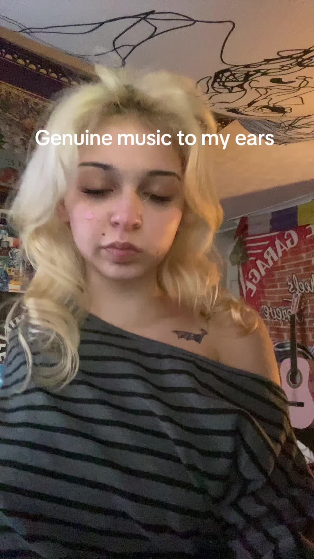 @Ru 🍃