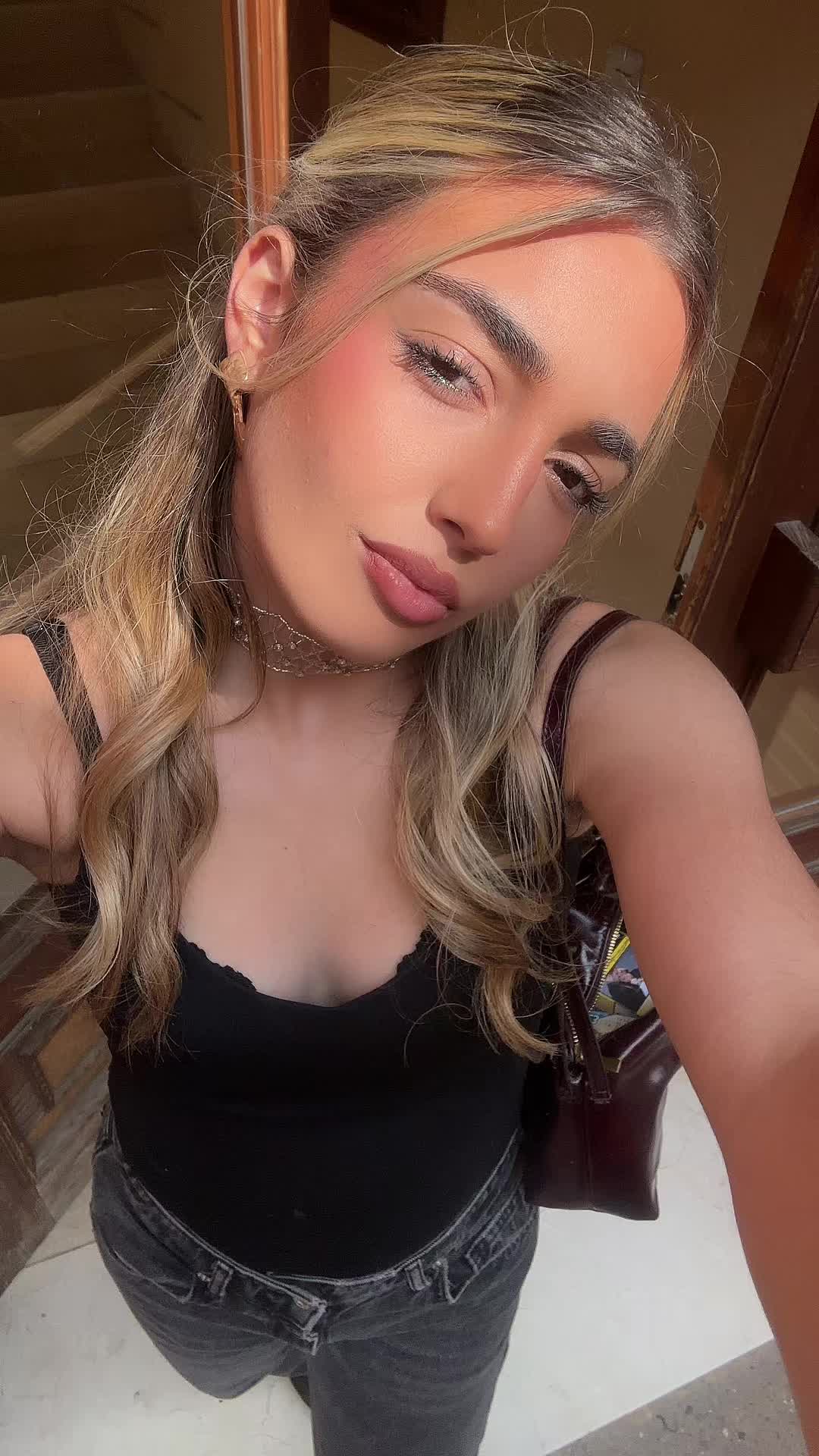 @Lu