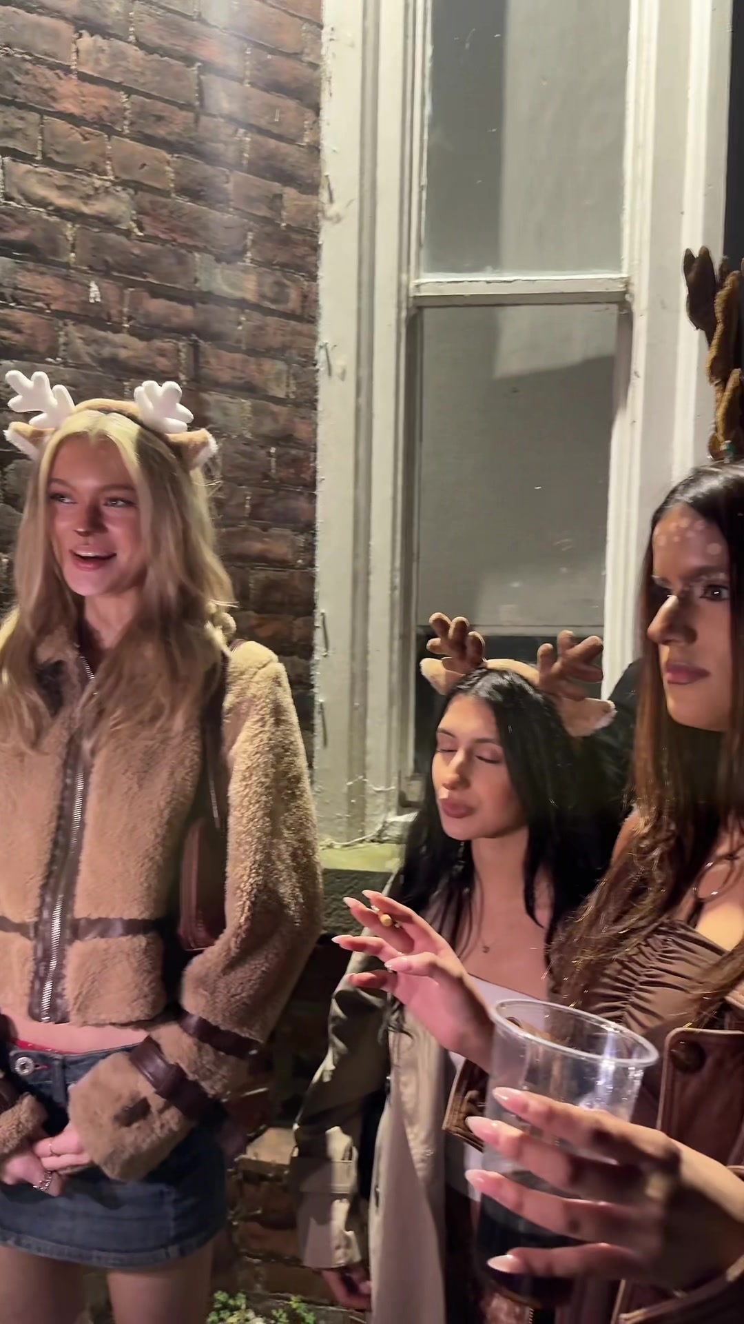@nu