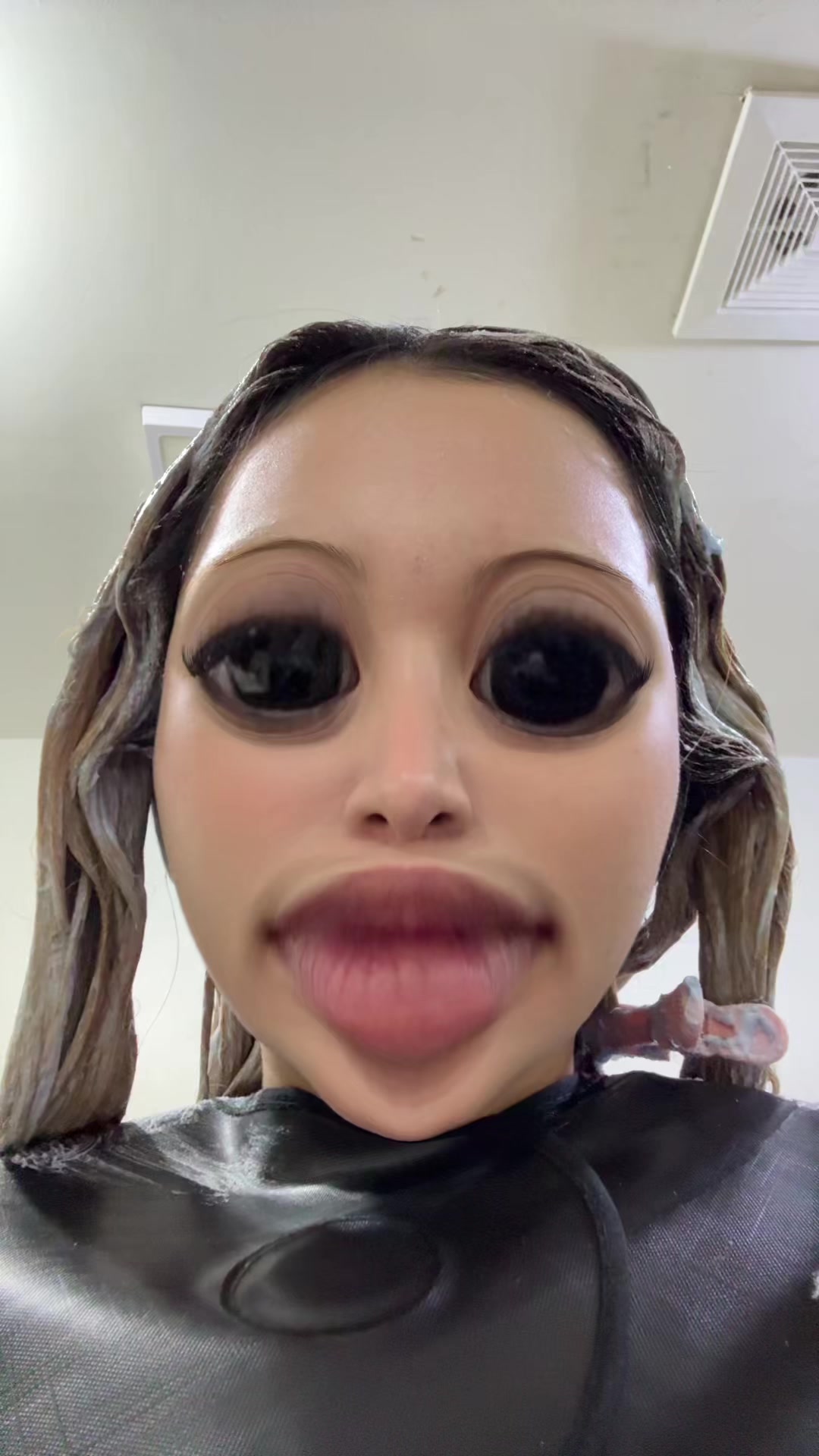 @Elahh