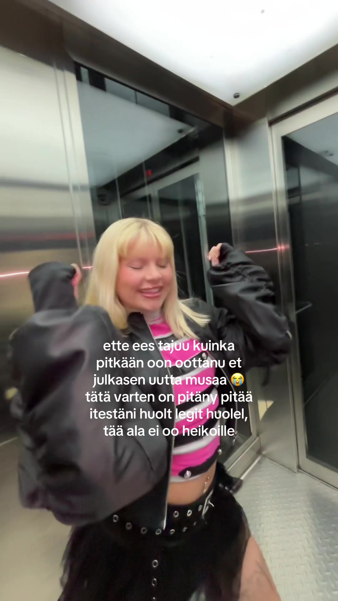 @sanisateenkaari