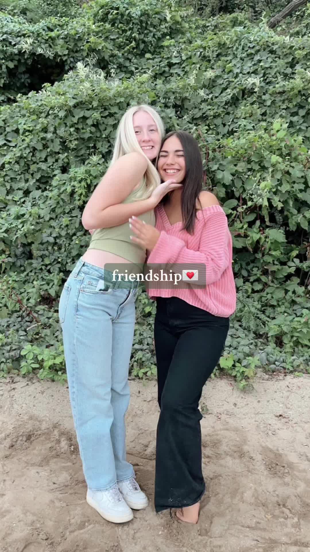 @veronica