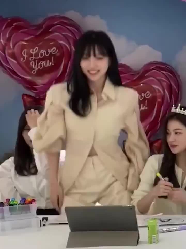 @Jennieee :3