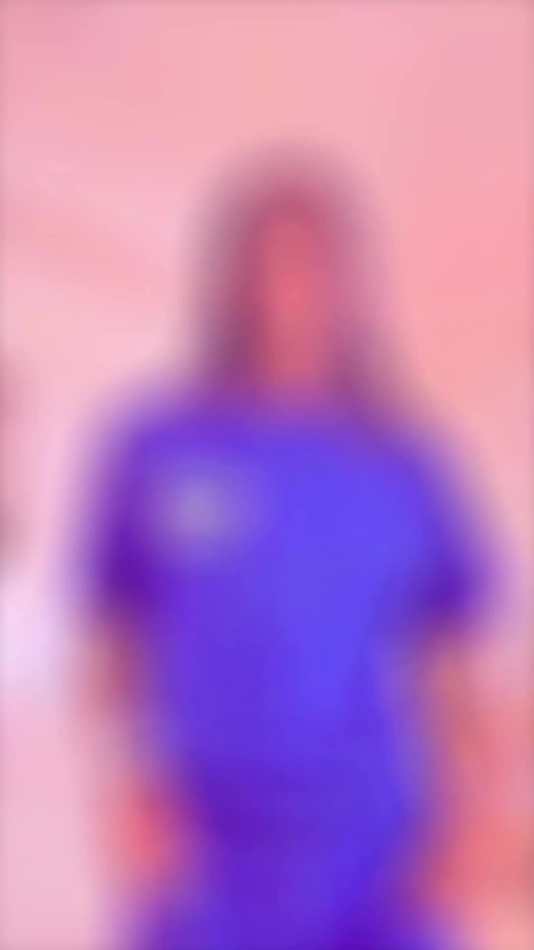 @<33