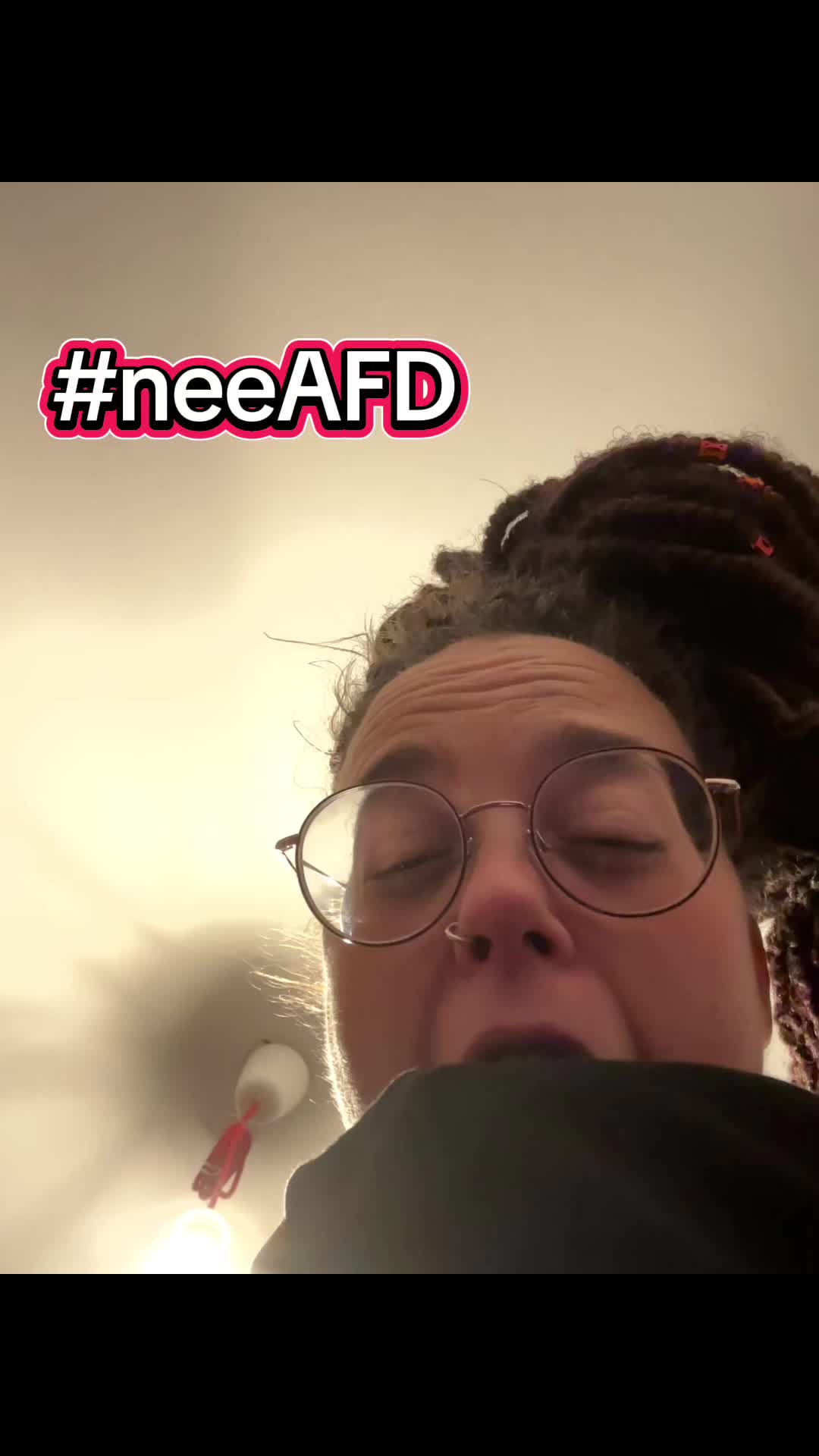 @Bee