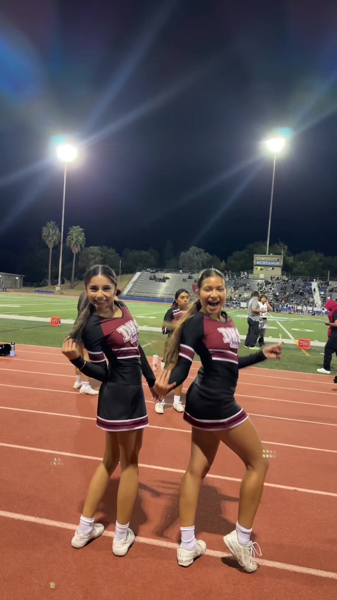@DHS Cheer📣🎀