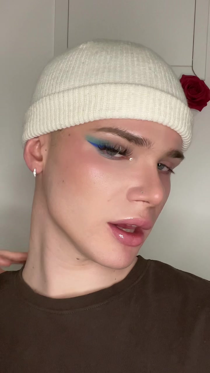 @dmartinytube