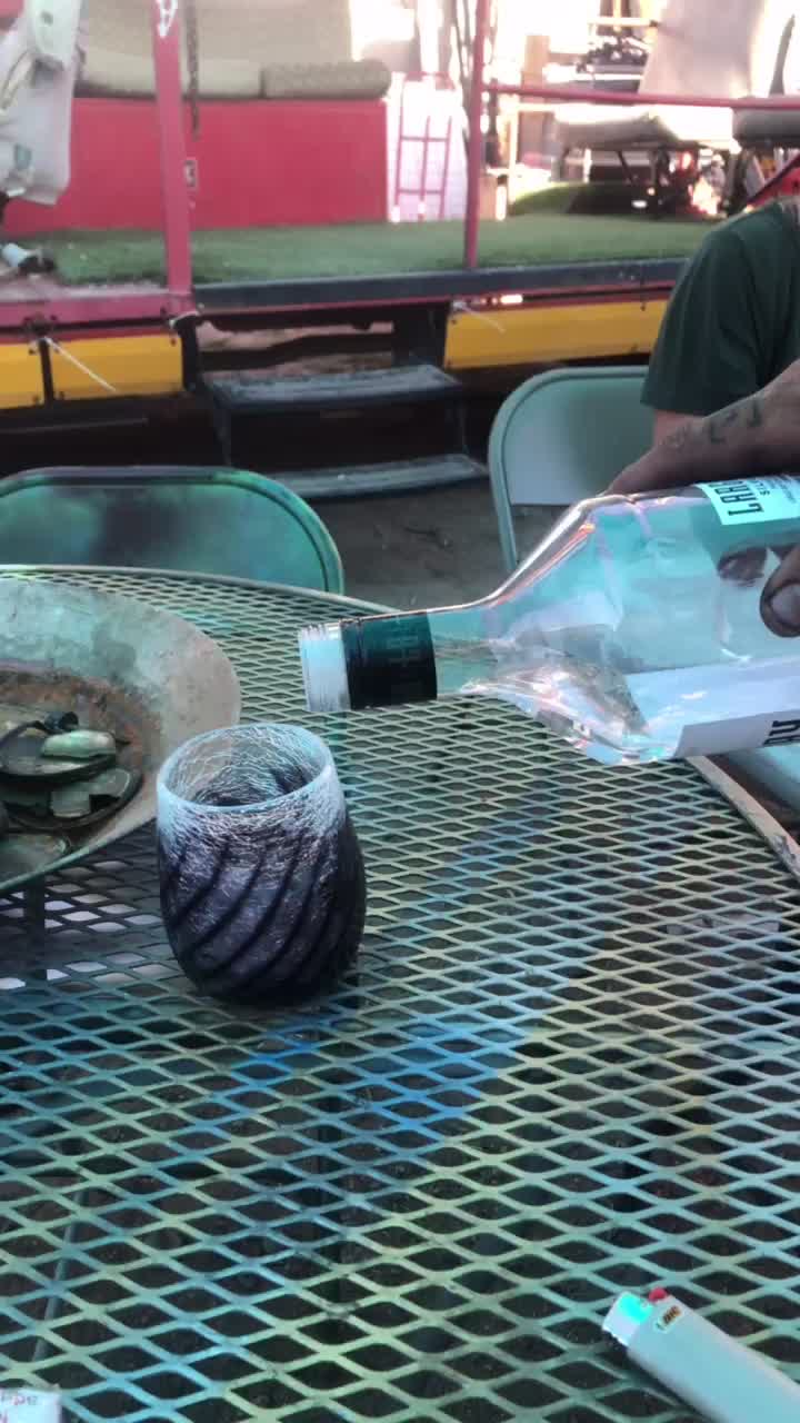 @LooLooGlass