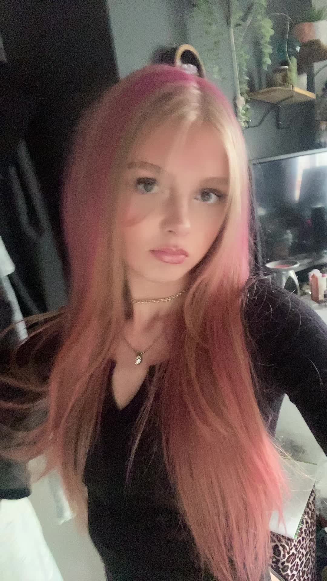 @t⁸