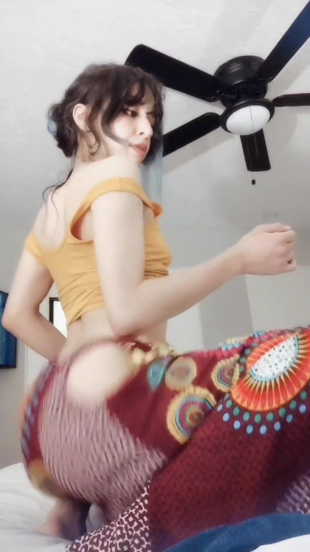 @Candy Bae