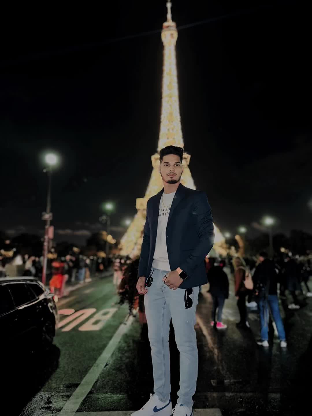 @🇮🇹{SaRiF MiAh}🇧🇩