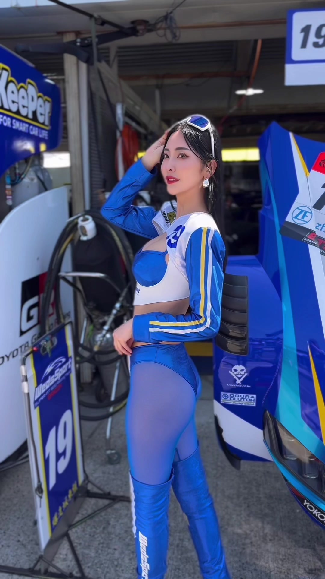 @南真琴🏁👠レースクイーン