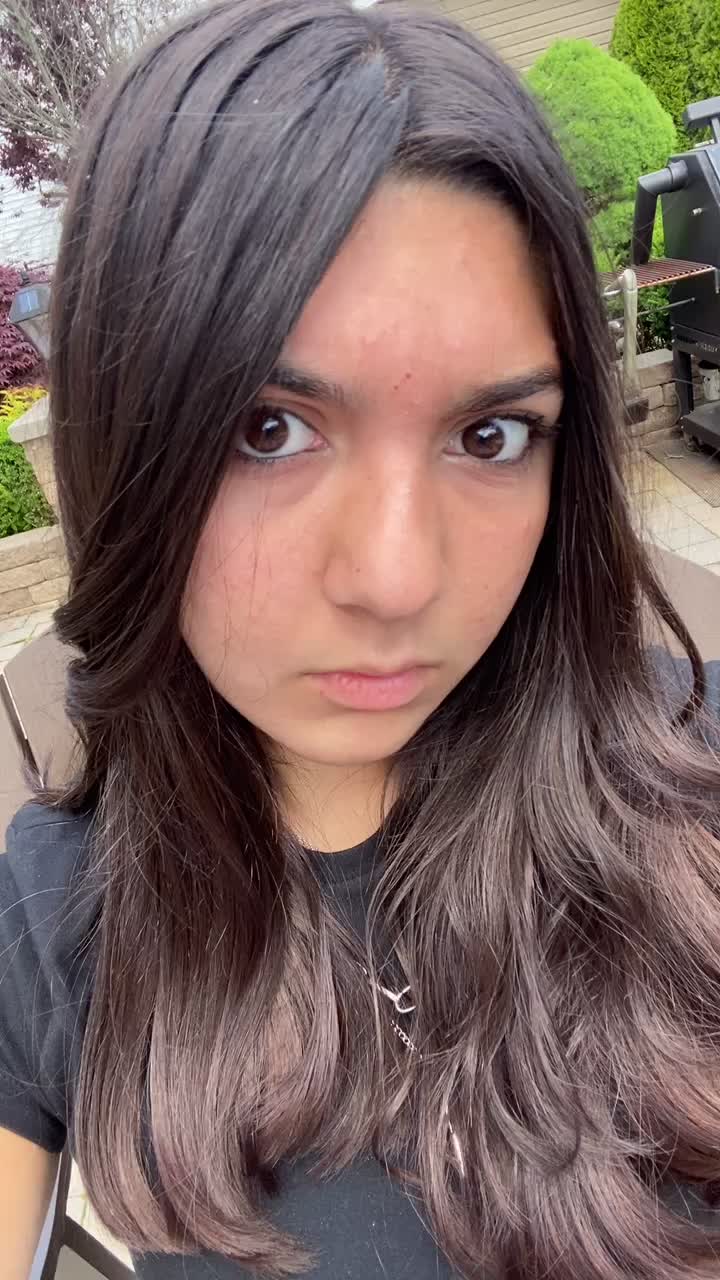 @Ava