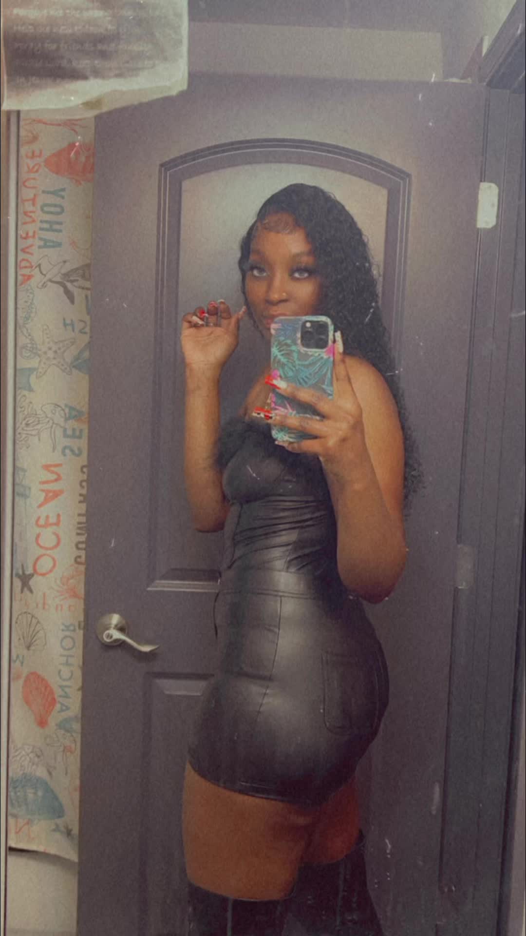 @Whatsyursismine