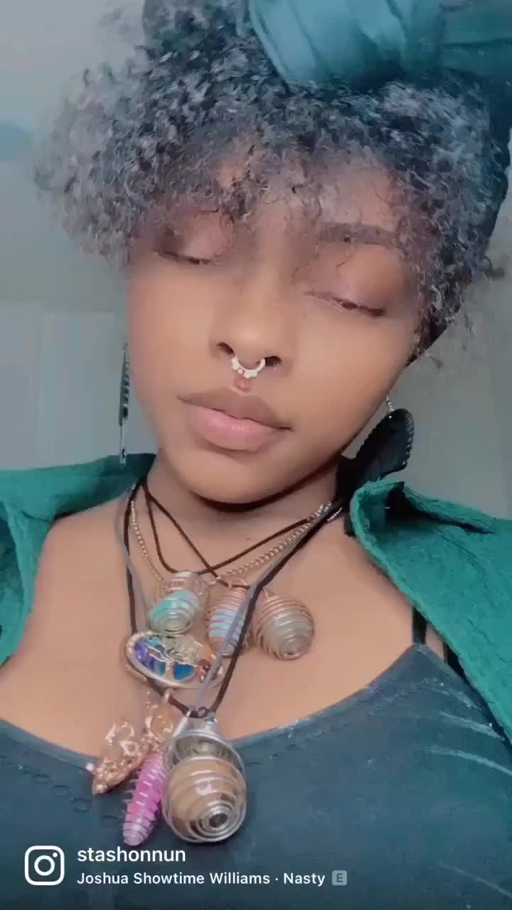 @TeëThêêẞhâçha❤️🤤