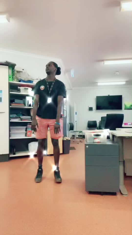 @Cyril Bukulatjpi