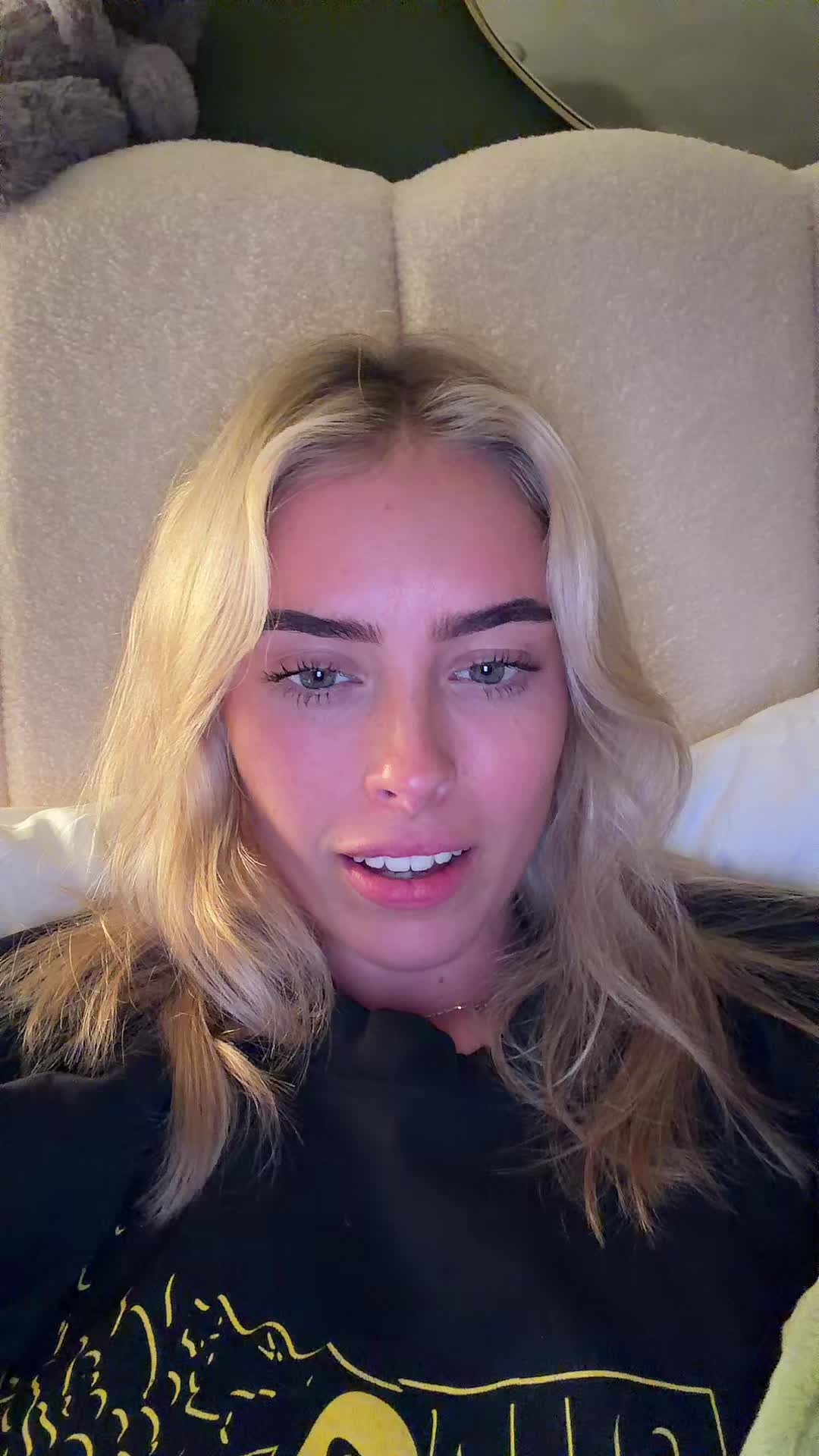 @huhnellywho