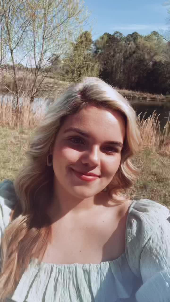 @halliebug ๐