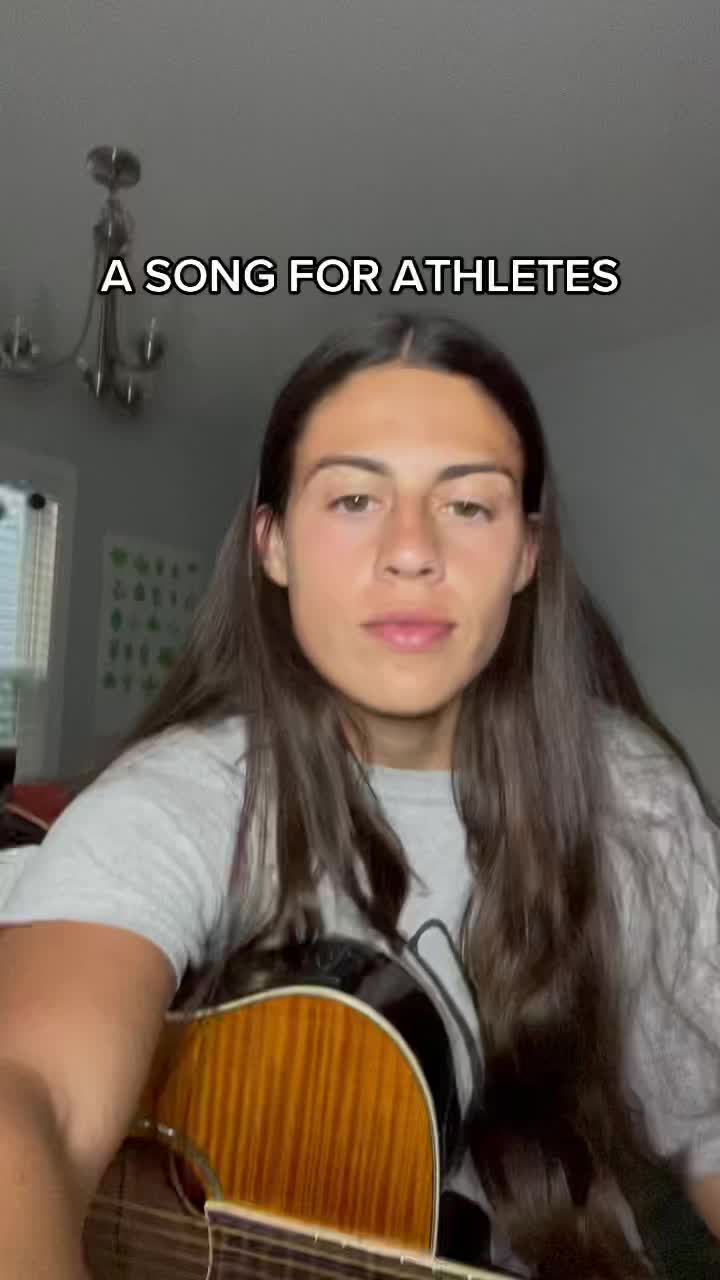 @itsclairelarose