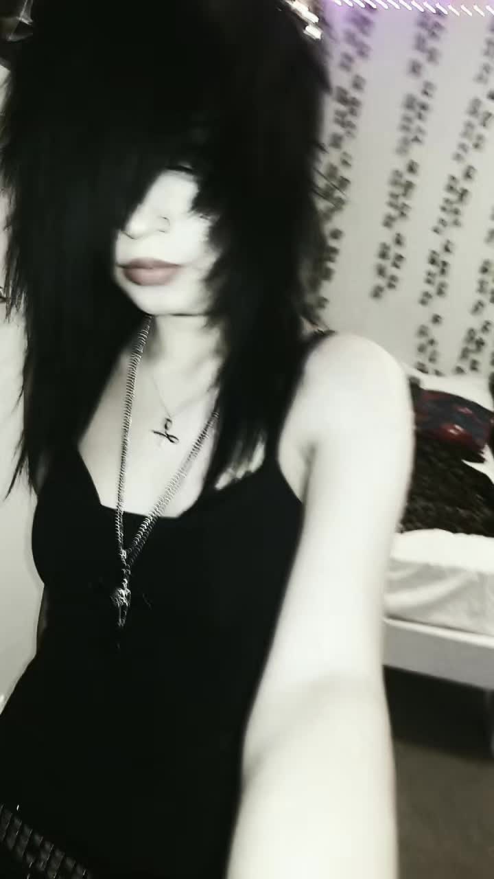 @carleigh curse 🕸️