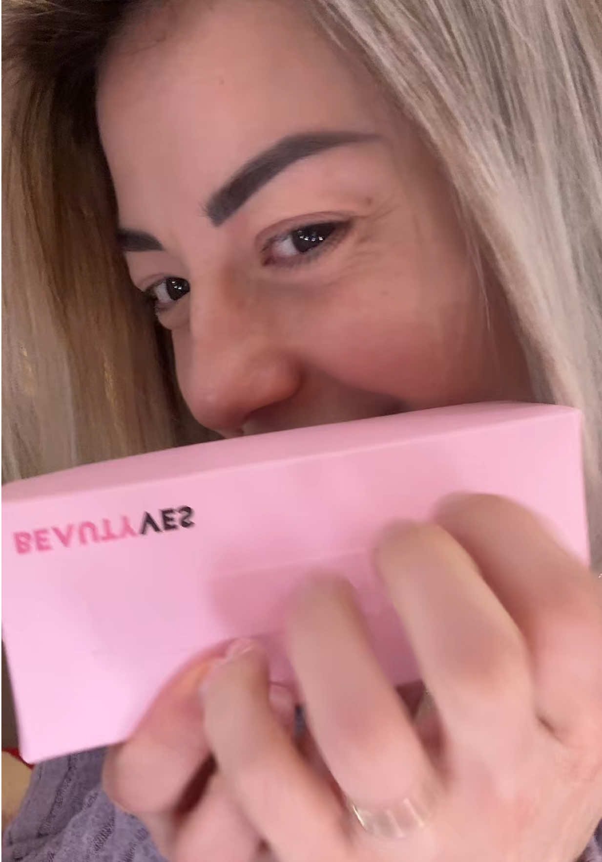 @ERIKA 🦋