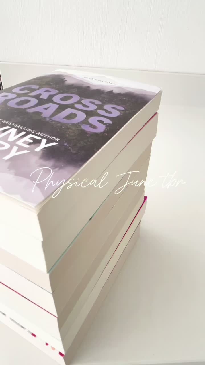 @Selina | dreamingofbookss