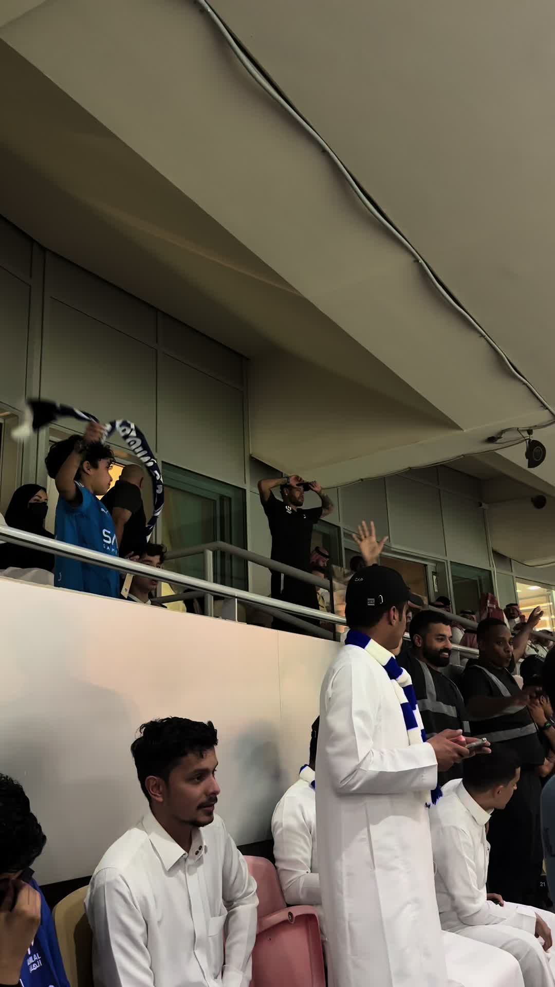 @اسمي عزام 🥱