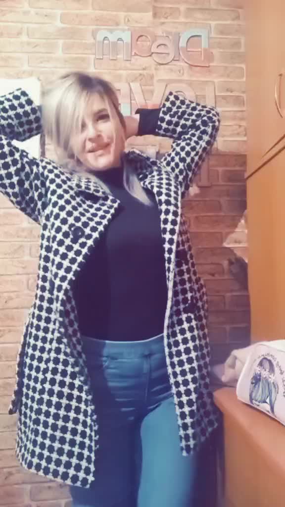 @Denisa den