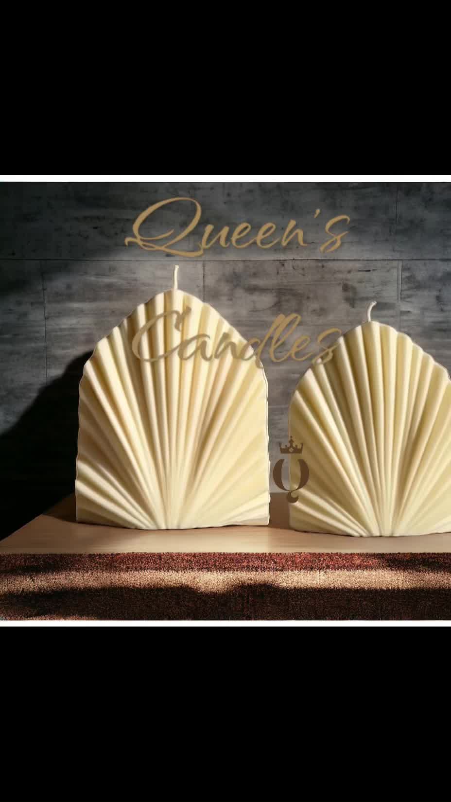 @Queen&rsquo;s Candles