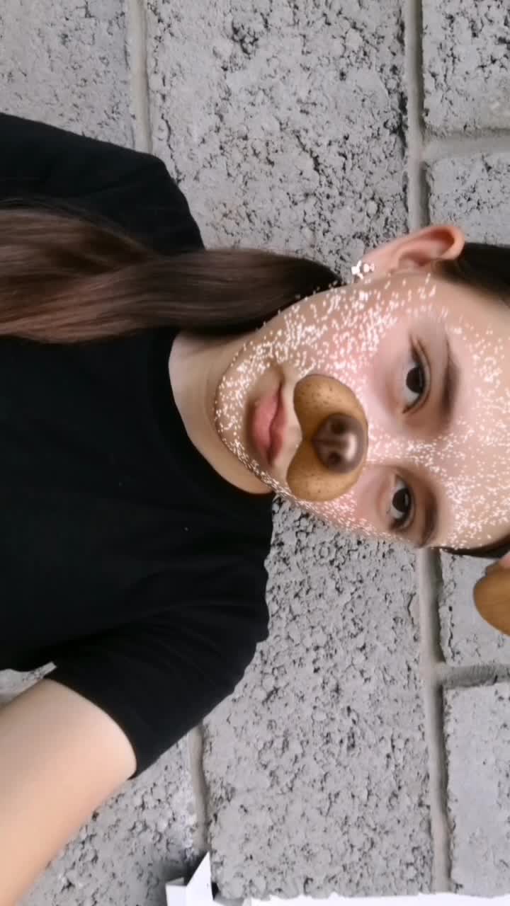 @Юленька 😎🖤