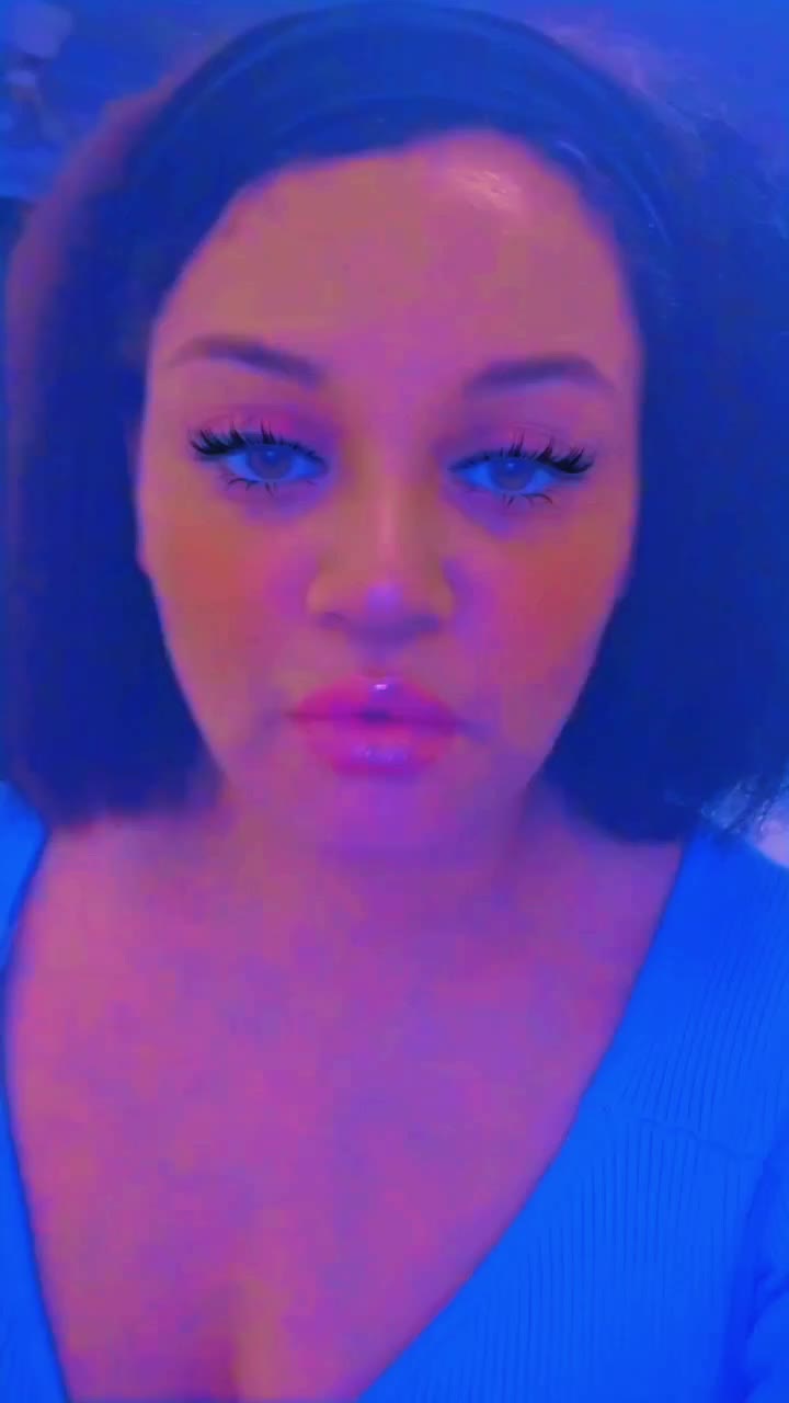 @Julianette