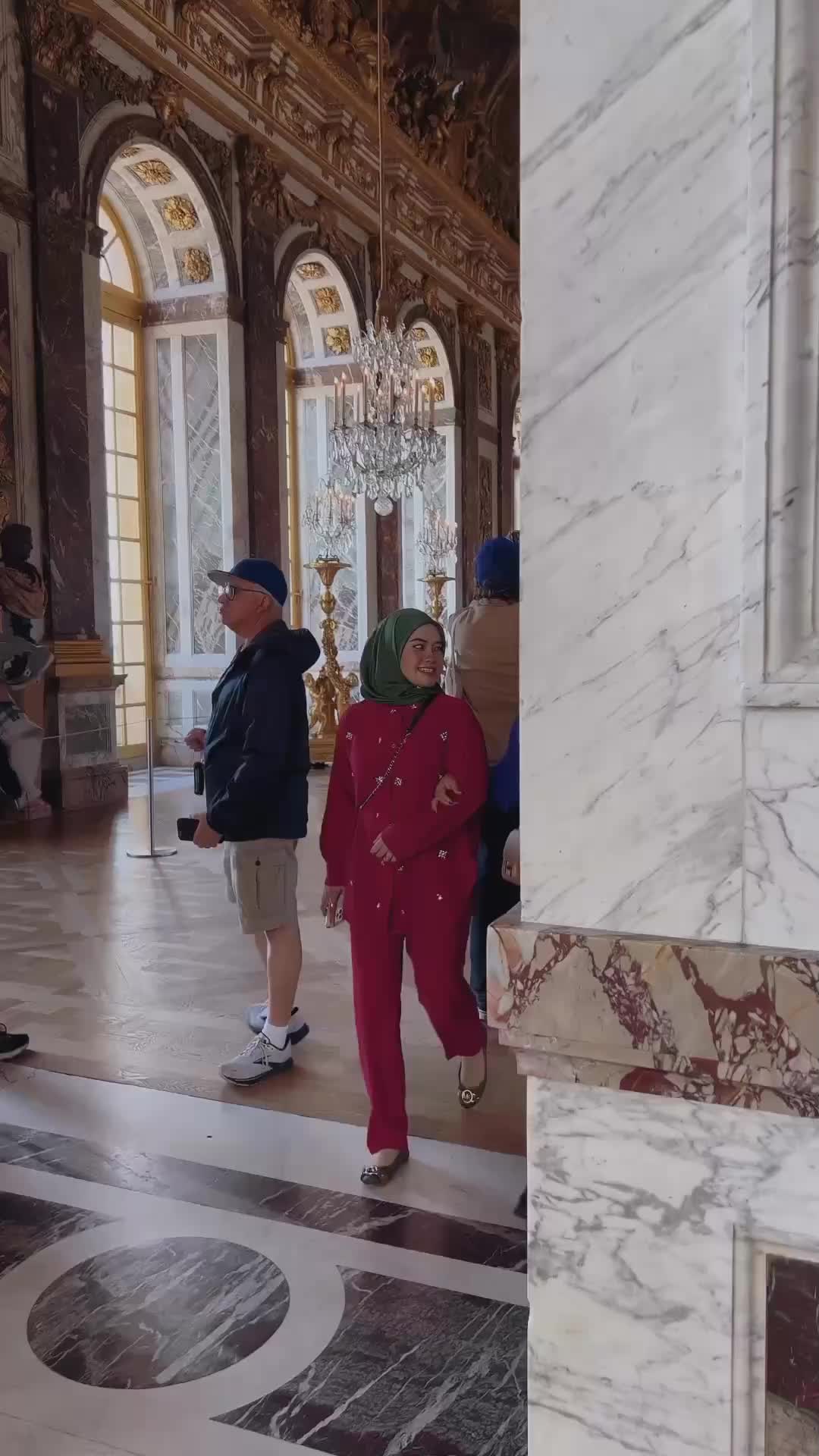 @AzfaridaExclusive