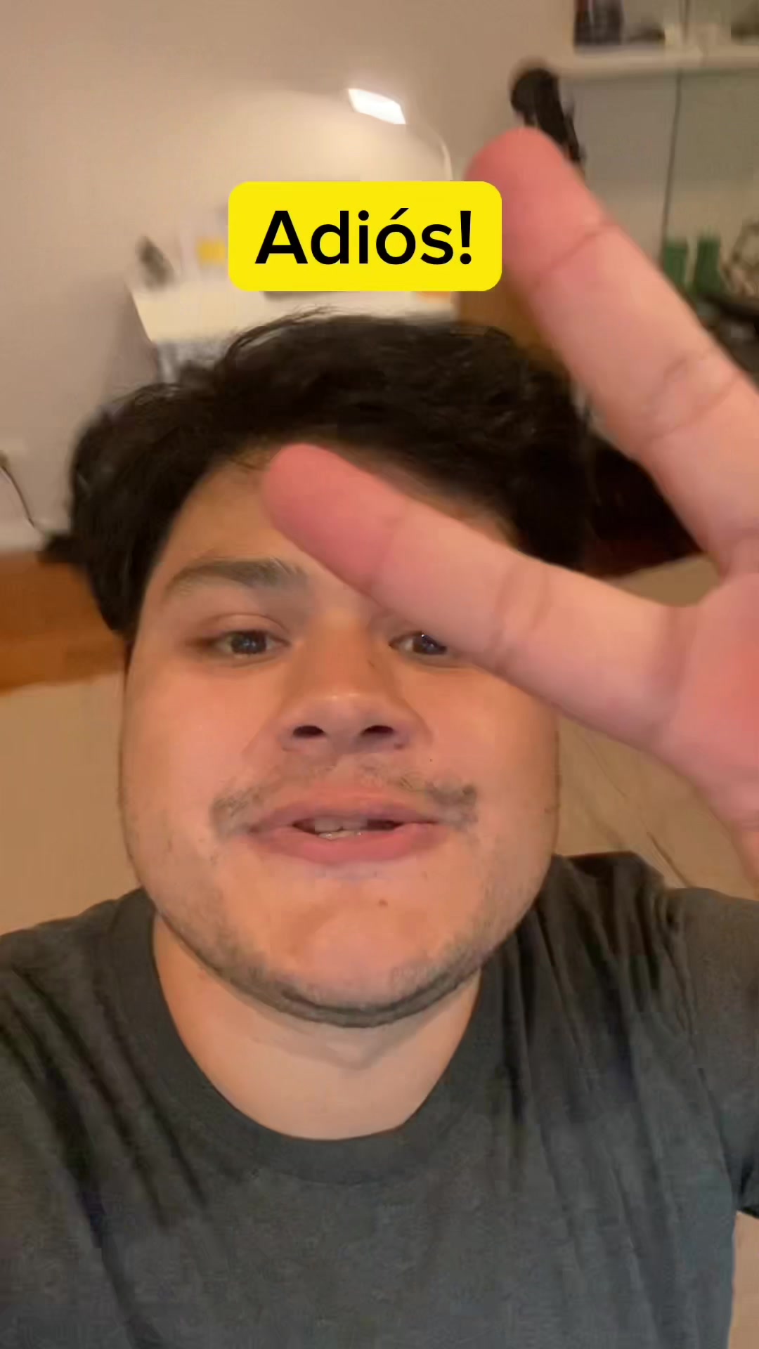 @Carlos &bull; Latino in Asia
