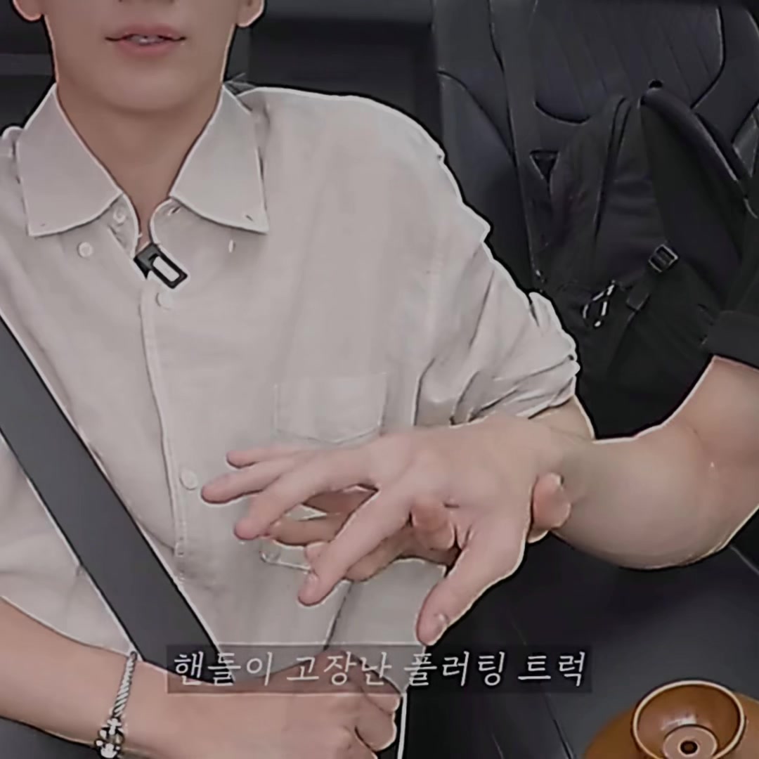 @Monnie