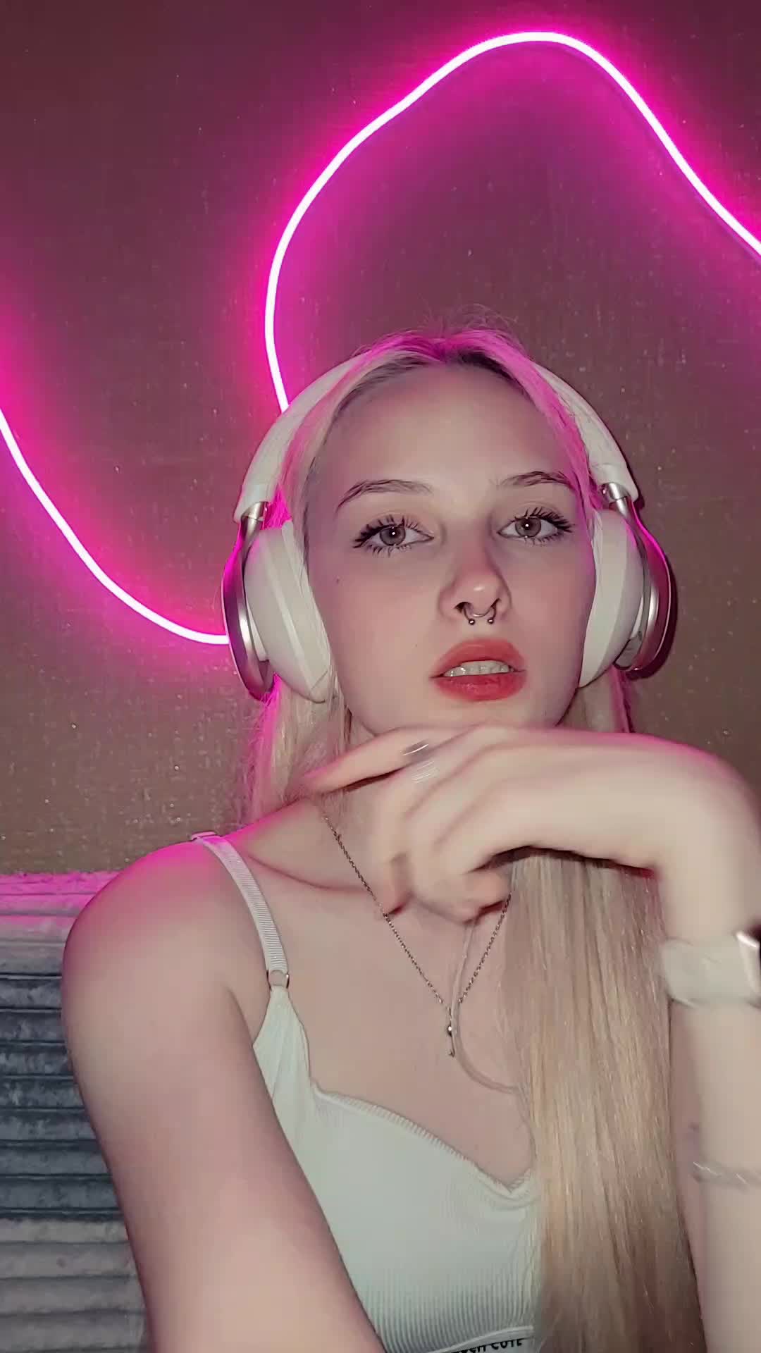 @ELLEN O'HARA